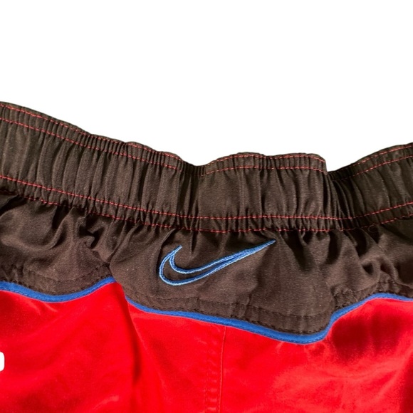 Nike Swim Shorts Men's XL Red Black Blue Lined Drawstring Trunks Quick Dry - Picture 10 of 10